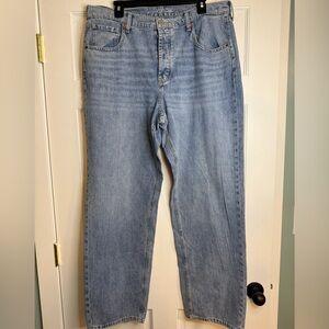 Old Navy Mid-Rise Straight Jean